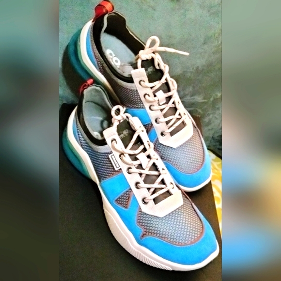 BRAND NEW Coach sneakers, size men's 10D, blue, red, and cream in color. - Picture 8 of 8
